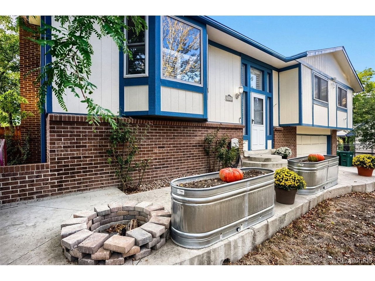 7533 W Ottawa Pl — photo
