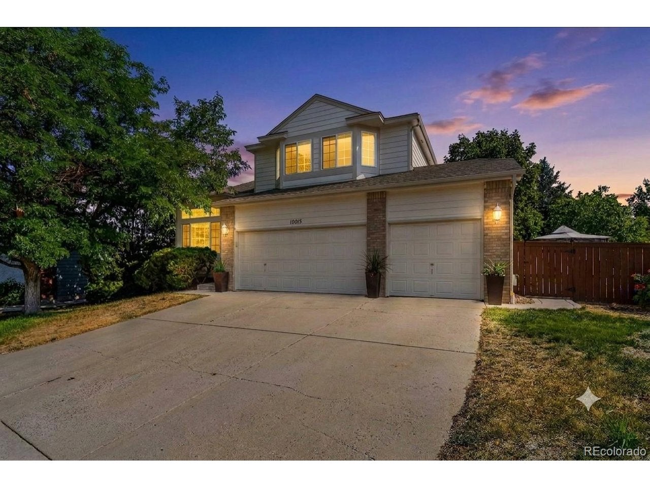 10015 Silver Maple Rd — photo
