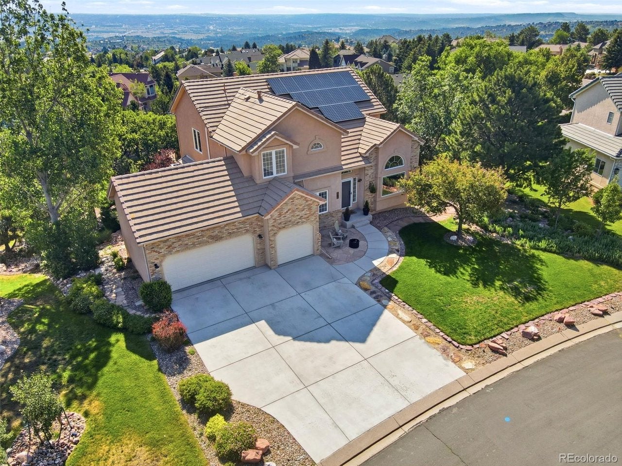 8415 Lauralwood Ln — photo
