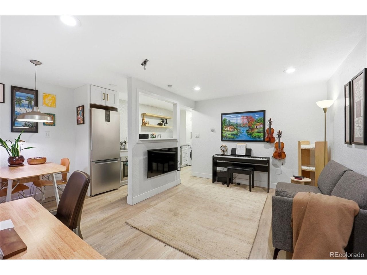 148 S Emerson St 104 — photo