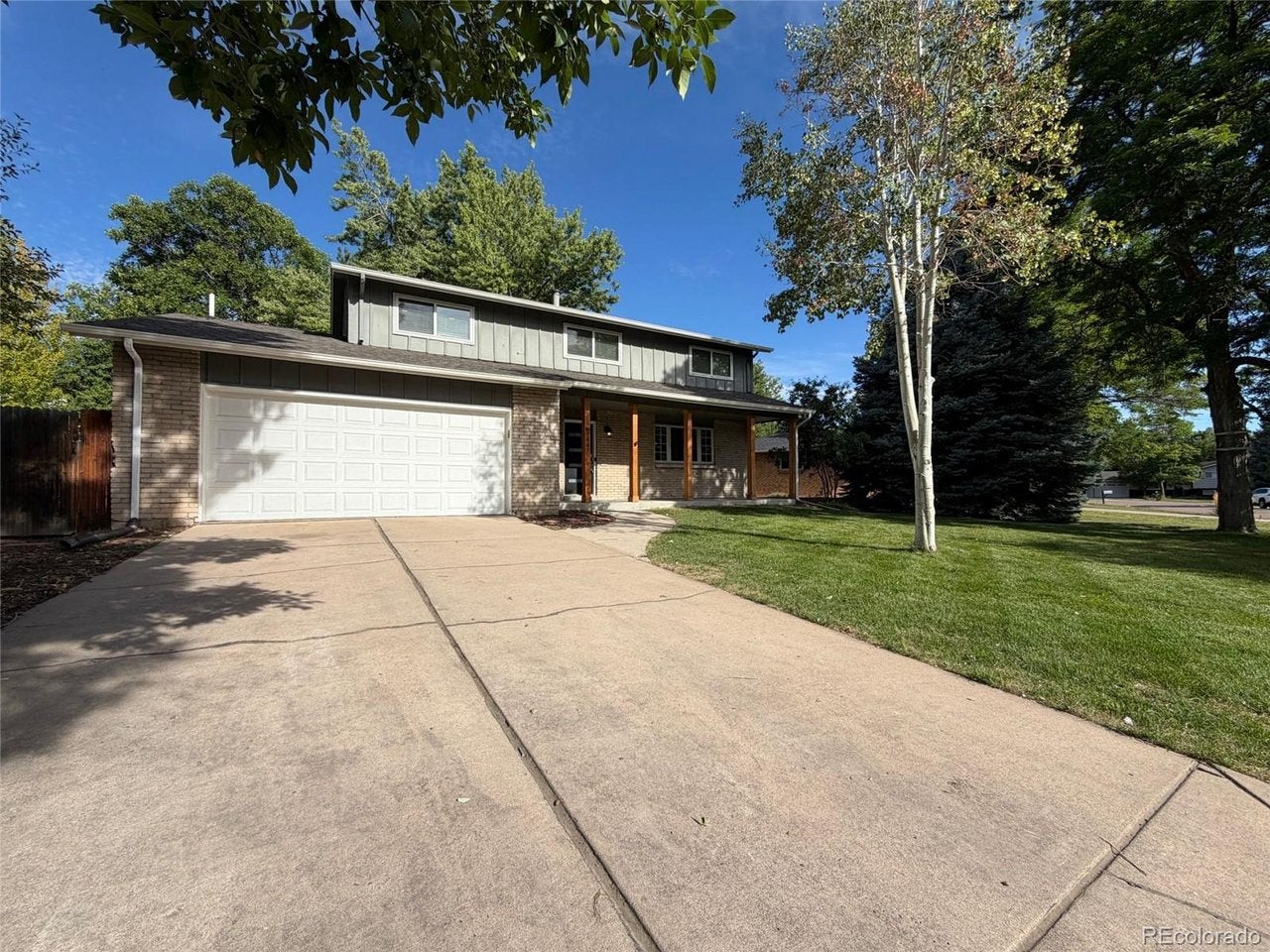 7447 S Ames Ct — photo