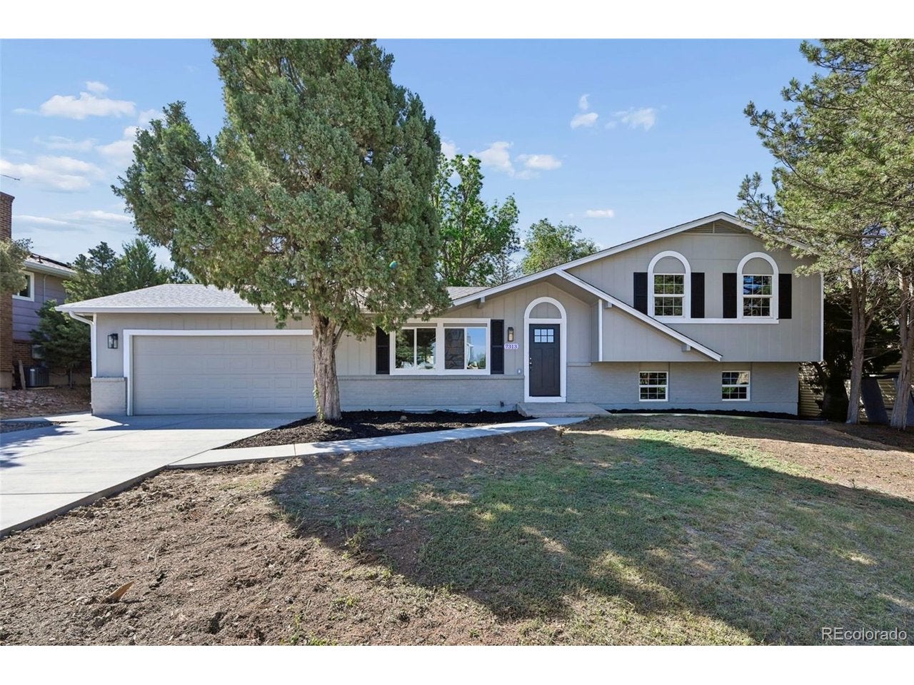 7313 Colonial Dr — photo