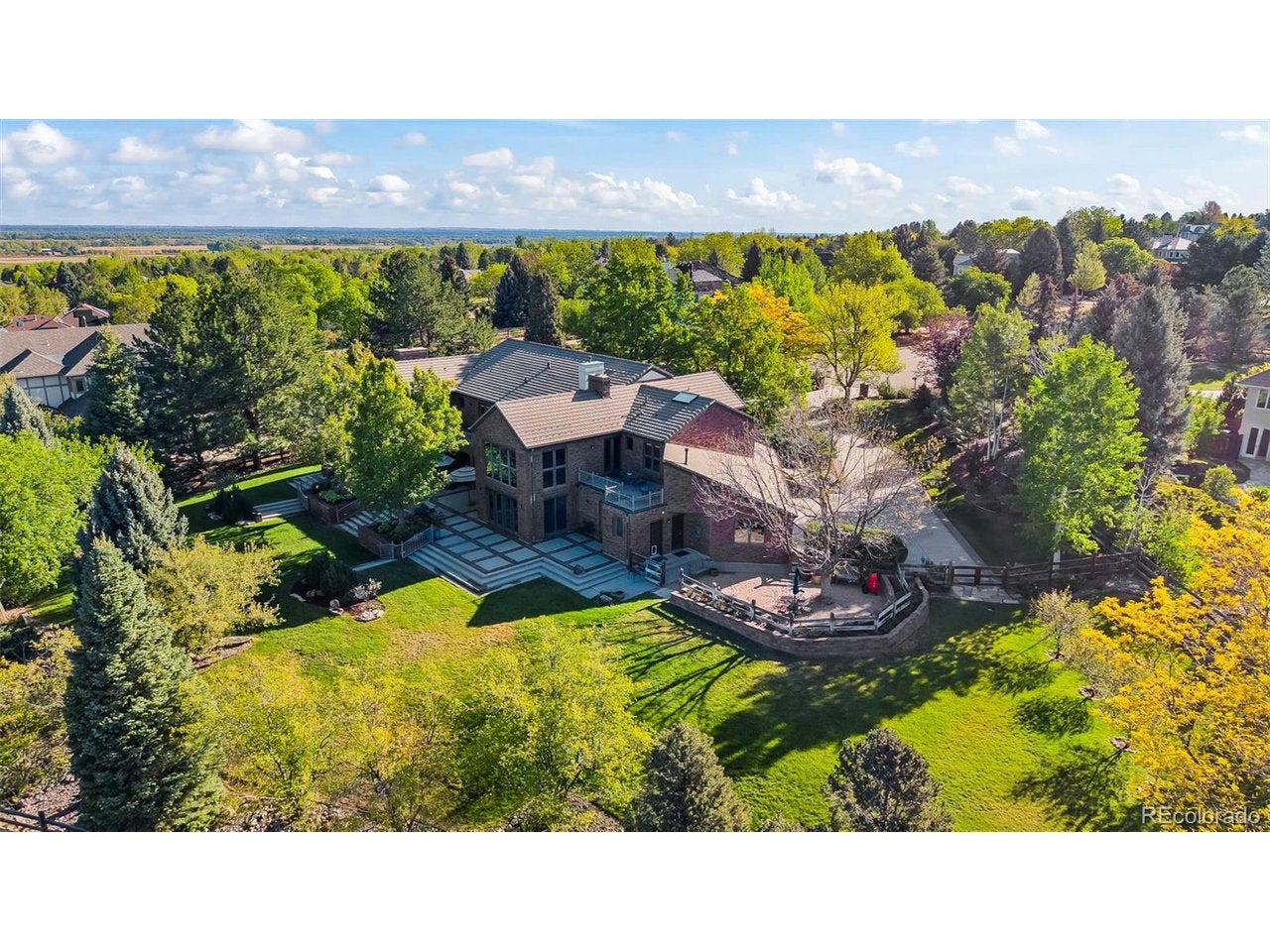 8414 Firethorn Ct — photo