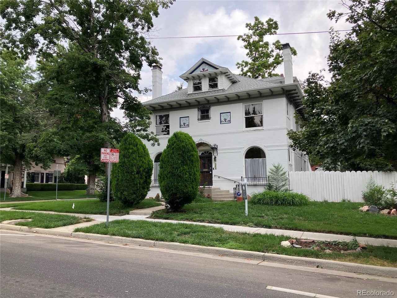 684 N Downing St — photo