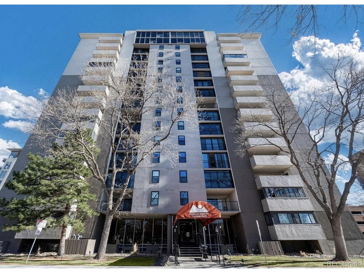 2 Adams St 1507 — photo