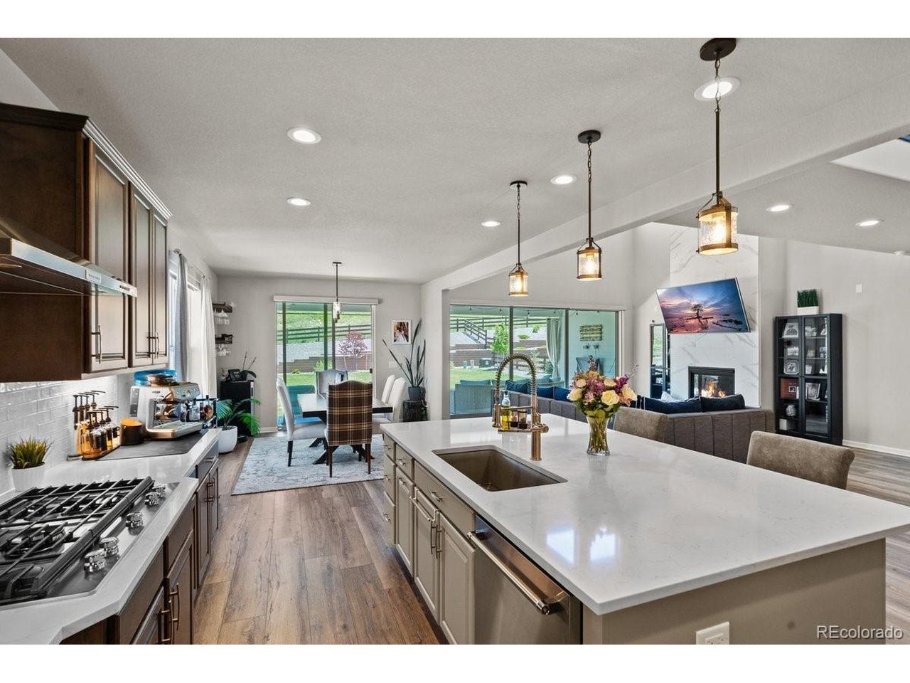 12040 Mosey Ln — photo