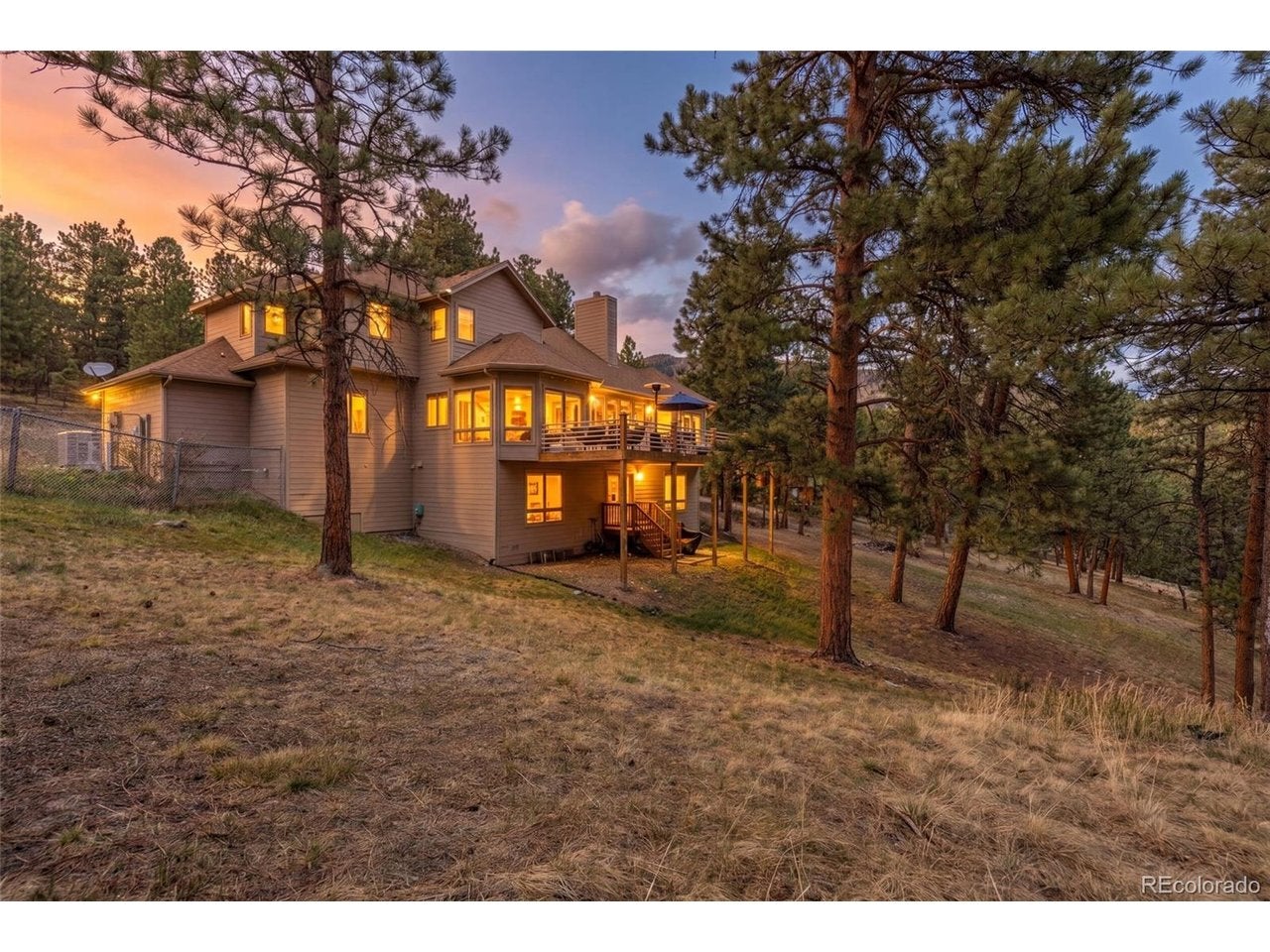 302 Cottonwood Dr — photo