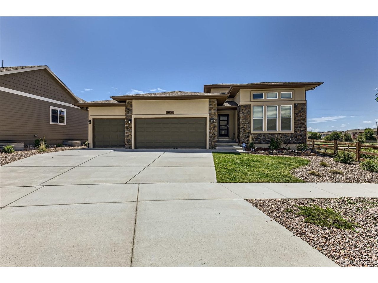 6839 Black Saddle Dr — photo