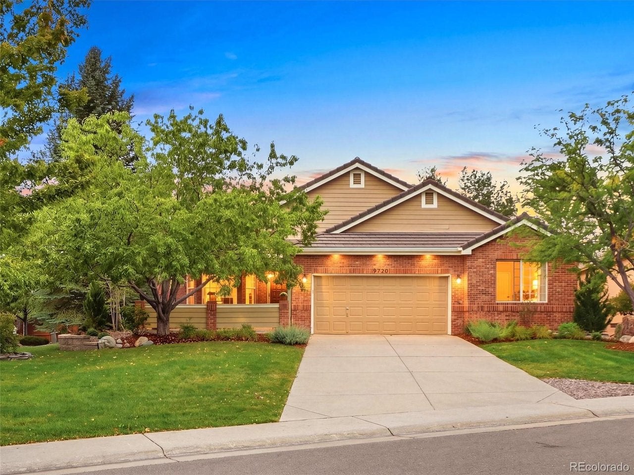 9720 Brook Hill Ct — photo