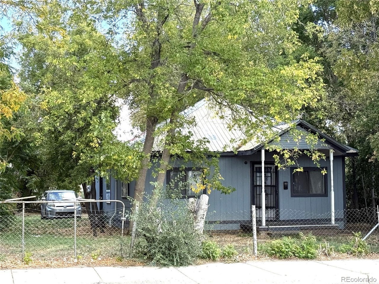 702 N Linden Ave — photo
