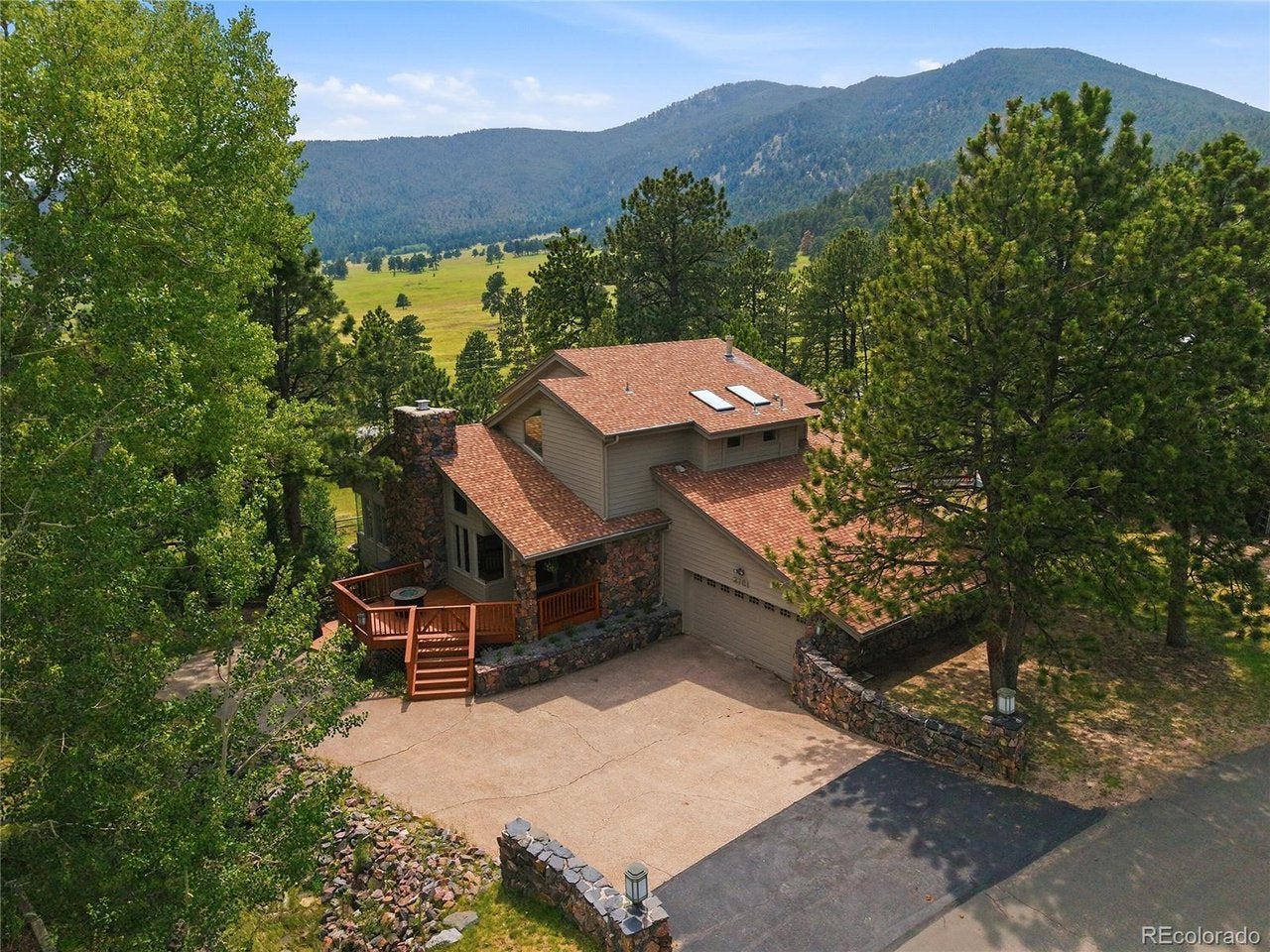 2161 Torrey Pine Dr — photo