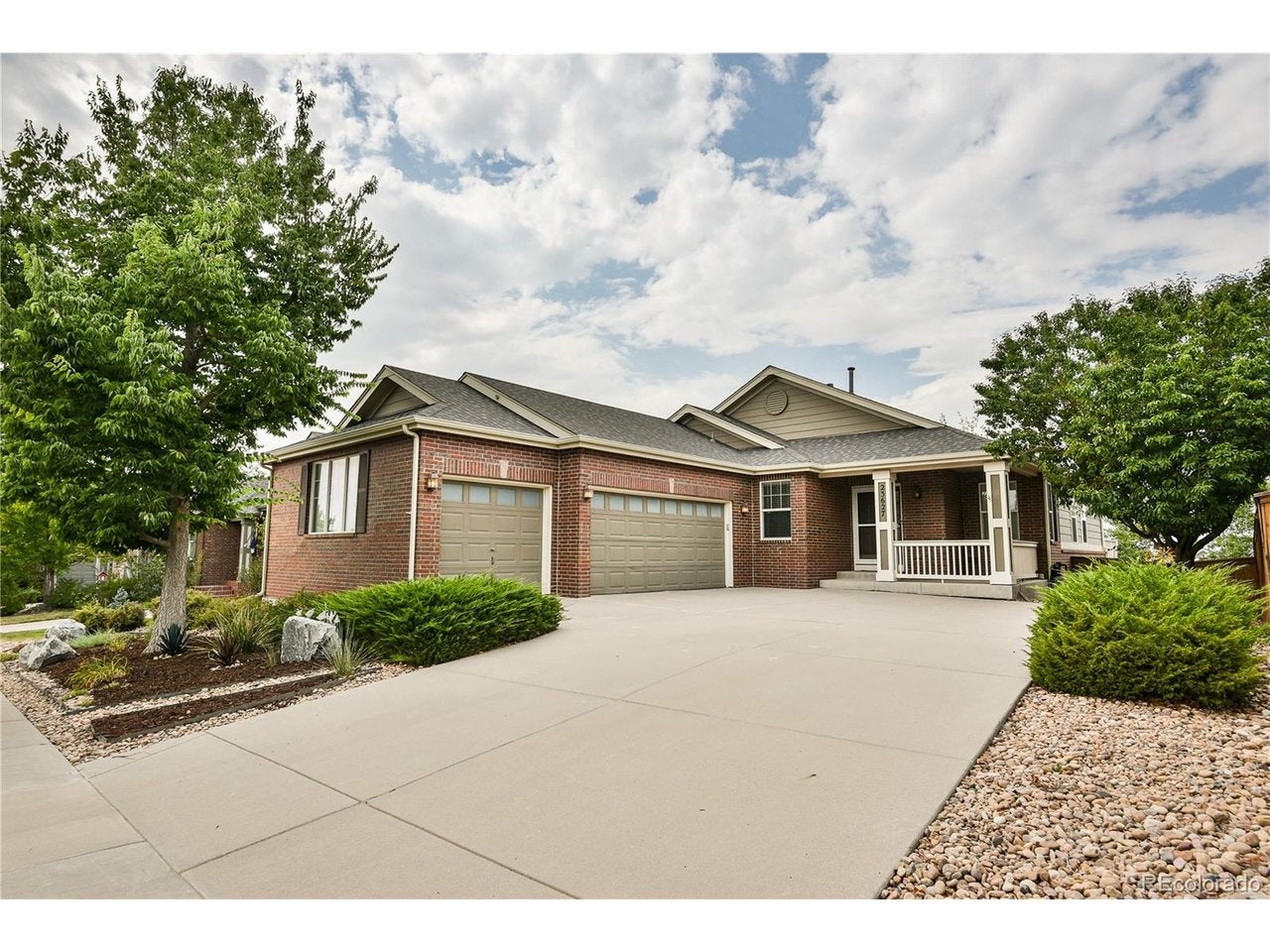 23627 E Bellewood Dr — photo