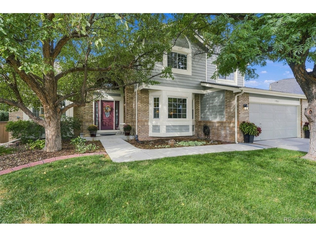1982 Ashleigh Ct — photo