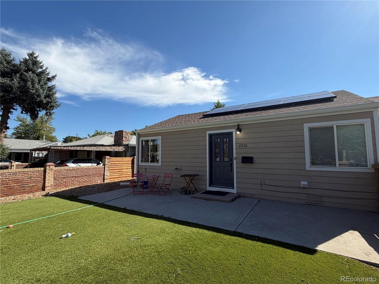 2380 S Irving St — photo