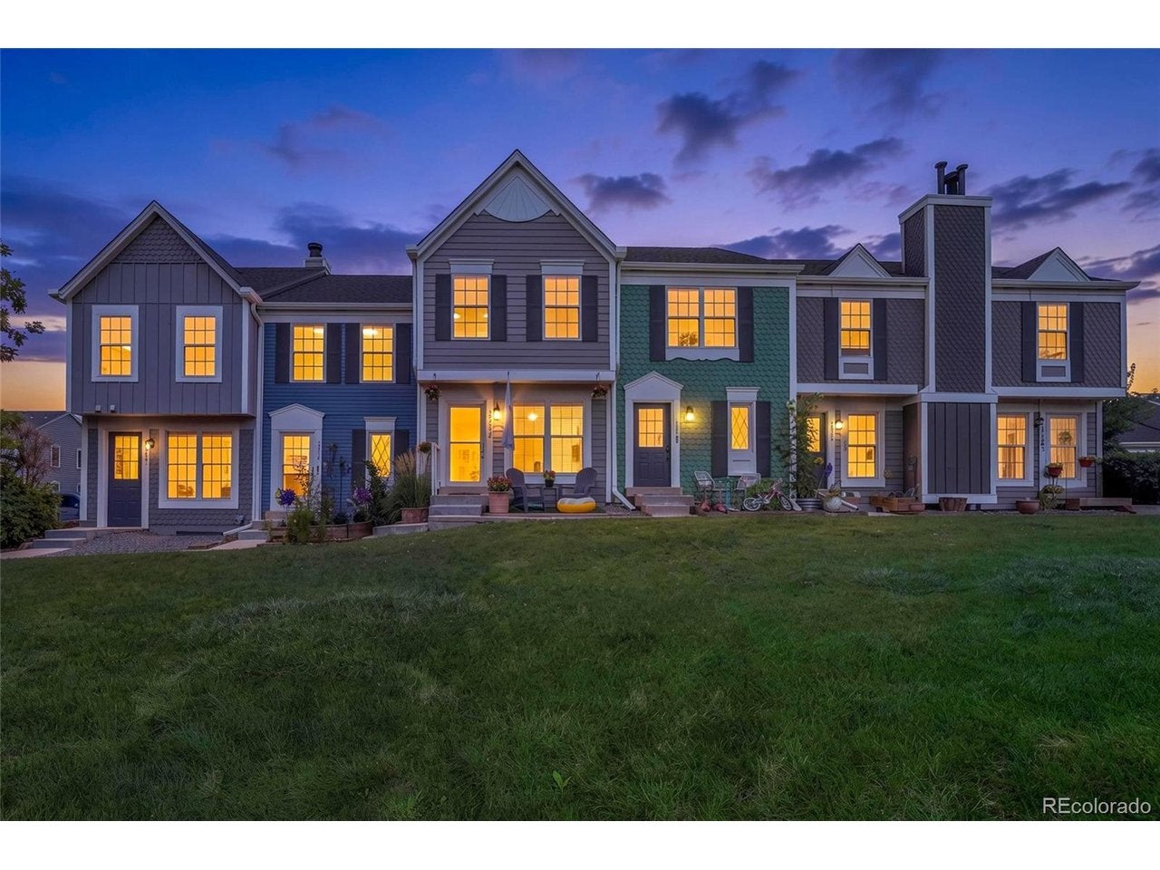 10720 Foxwood Ct — photo