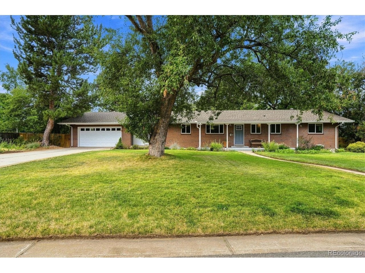 546 W Lake Ave — photo