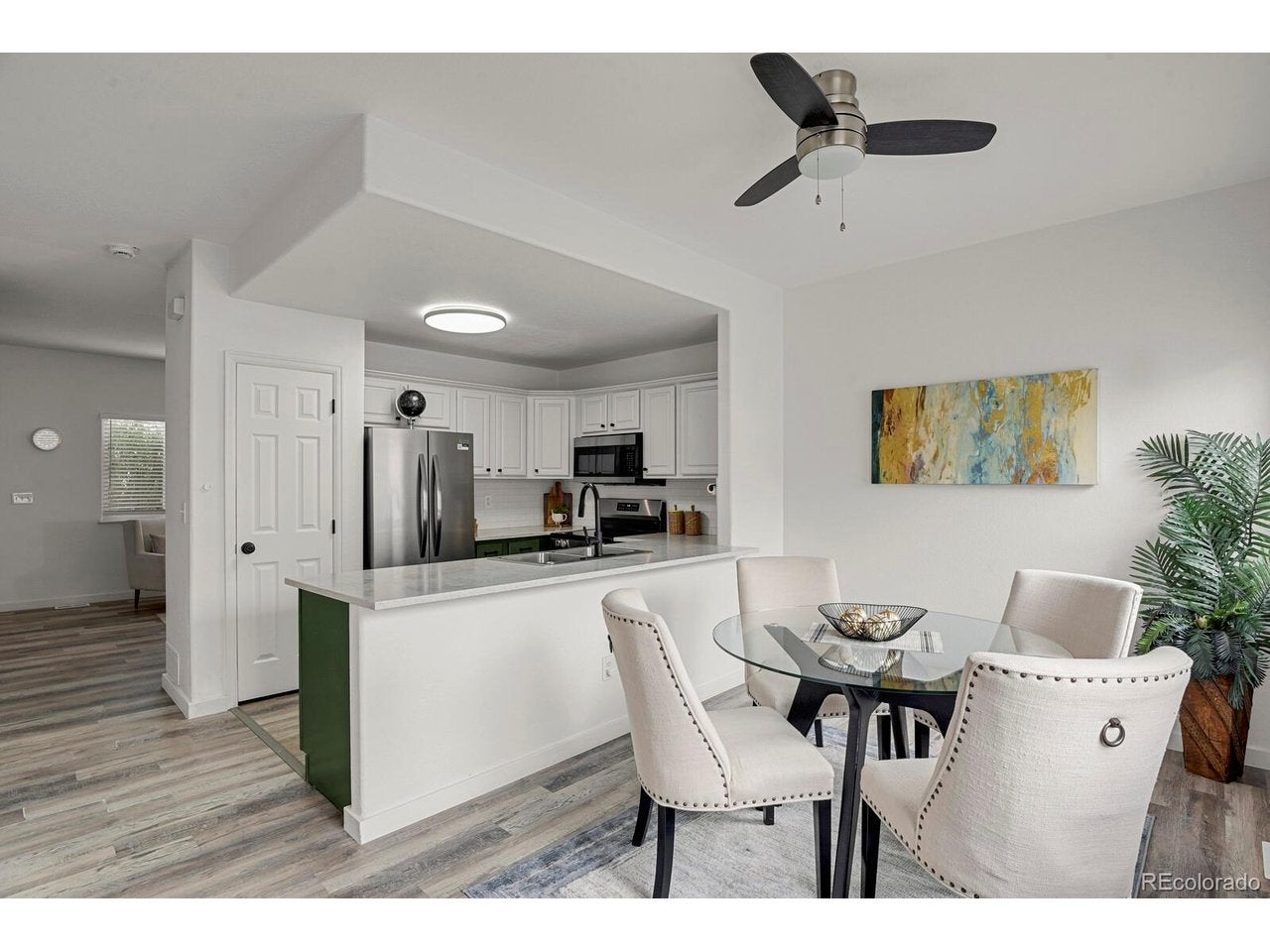 2642 Devonshire Ct — photo