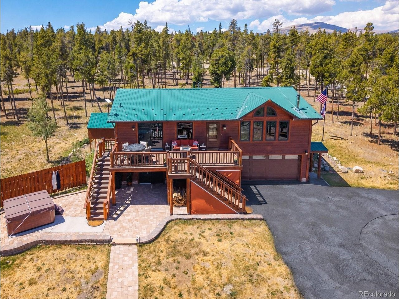 272 Coil Dr — photo