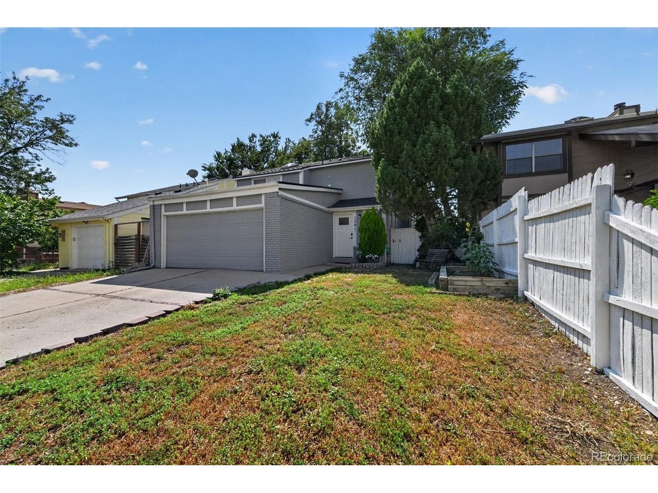 1341 Dogwood Ln — photo