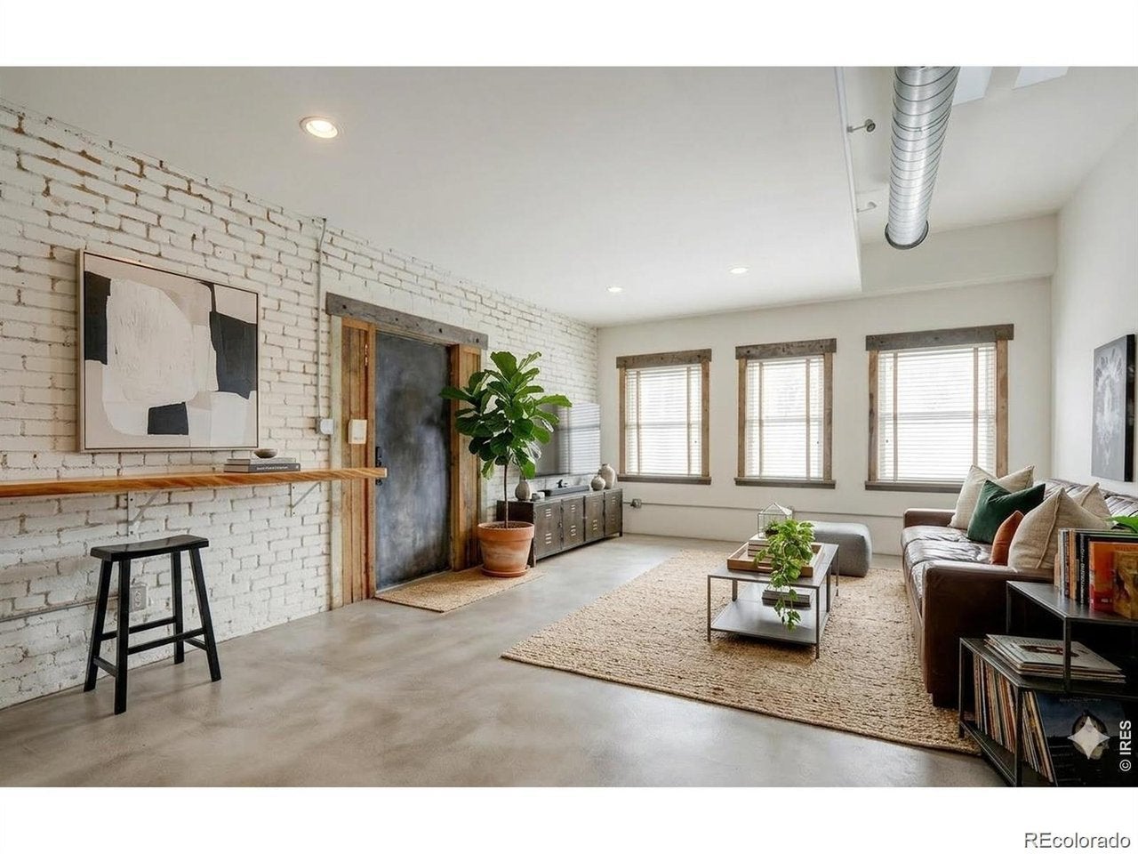 117 Elati St 3 — photo