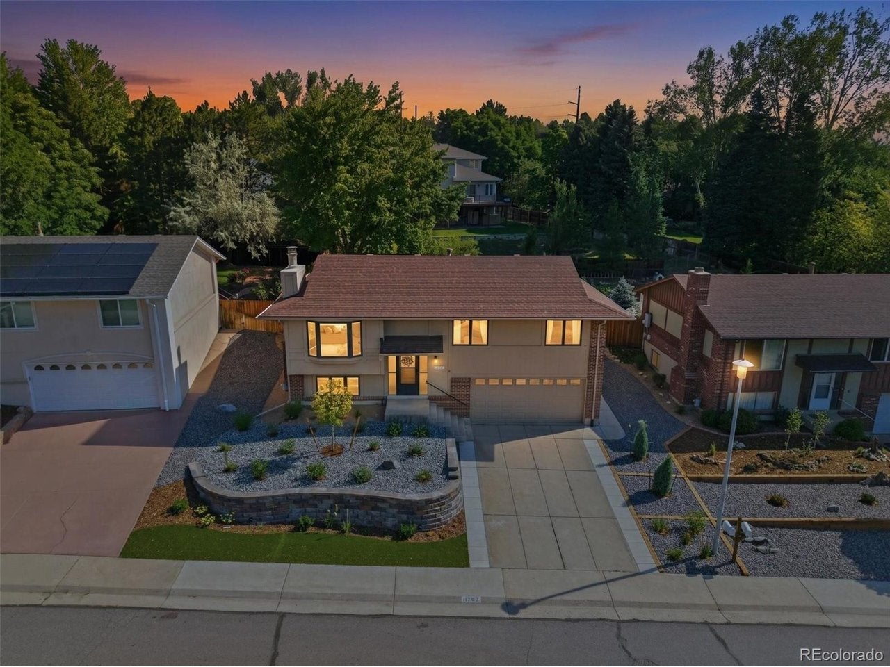 11707 W Jewell Dr — photo