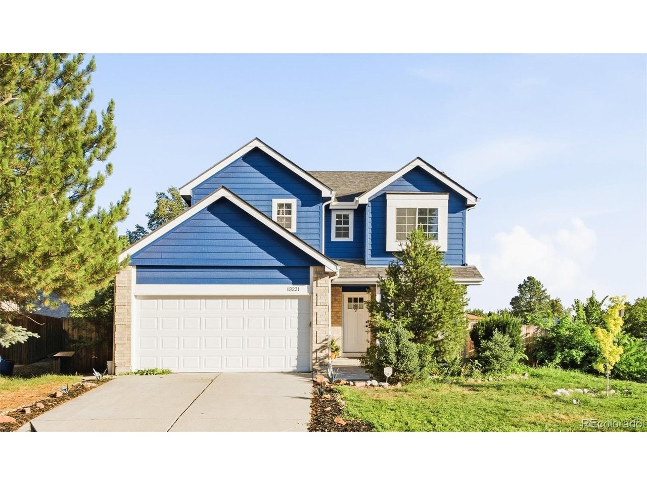 13221 Bryant Cir — photo