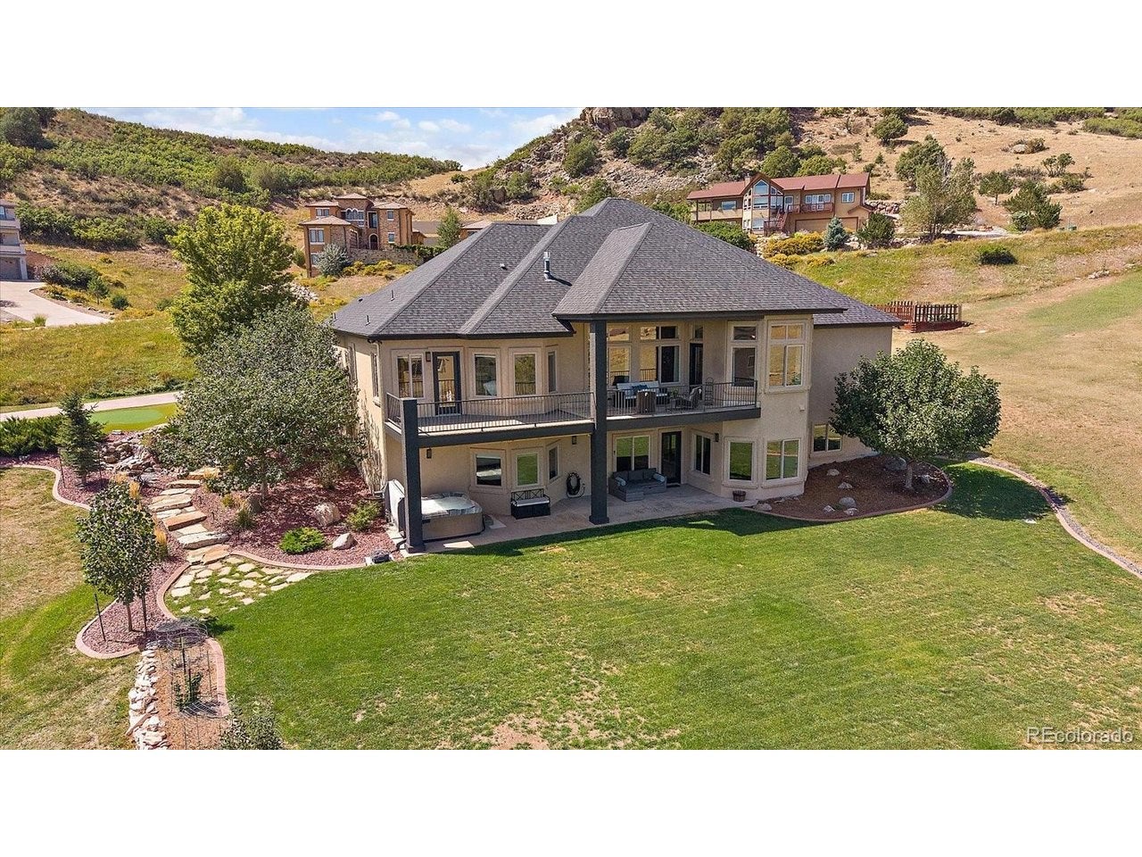5375 Country Club Dr — photo