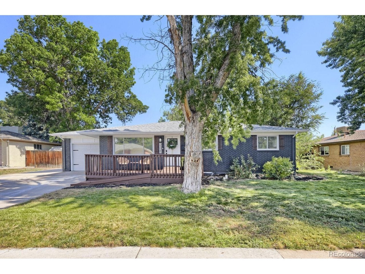 3325 W Arlington Ave — photo