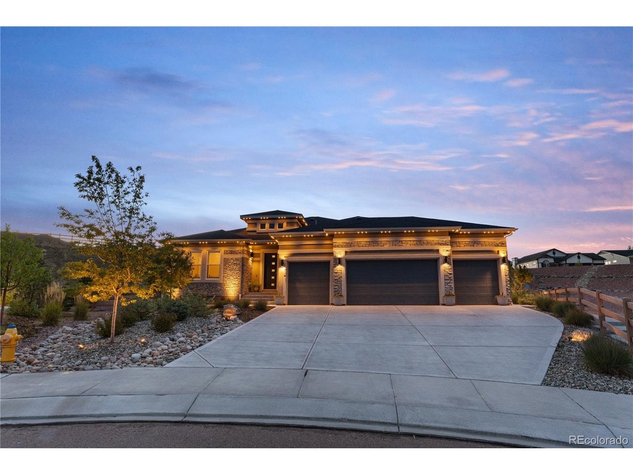 2218 Merlot Dr — photo