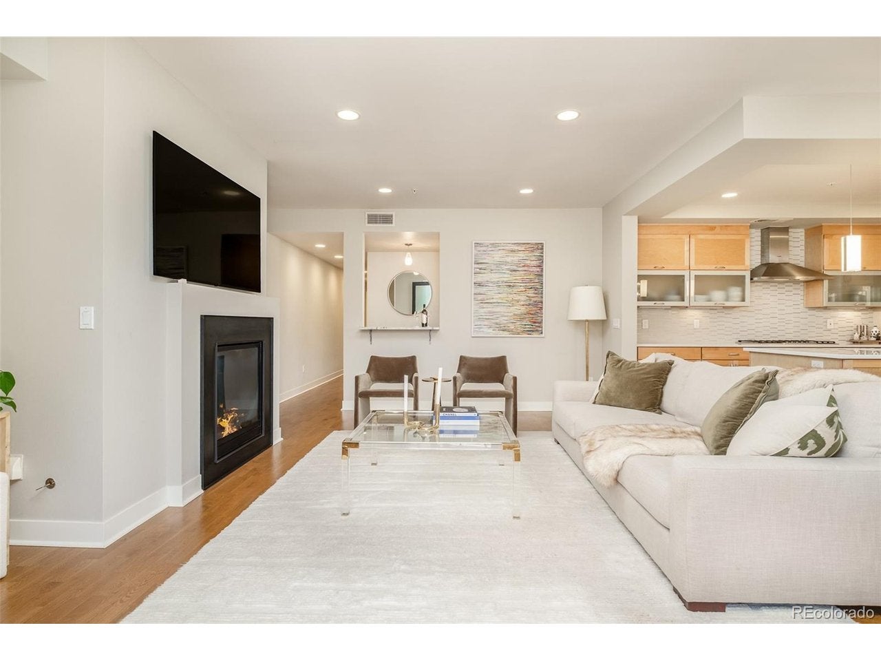 360 S Lafayette St 101 — photo