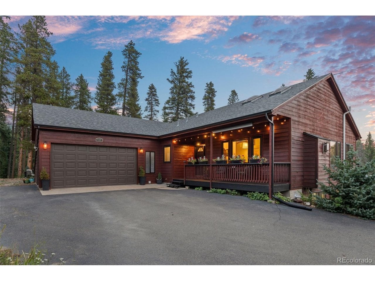424 W Dory Way — photo