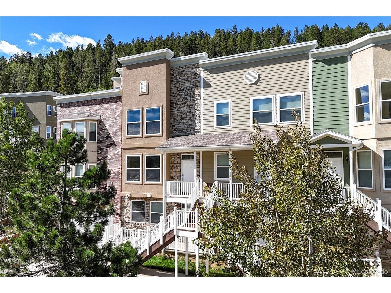 708 Brewery Dr — photo