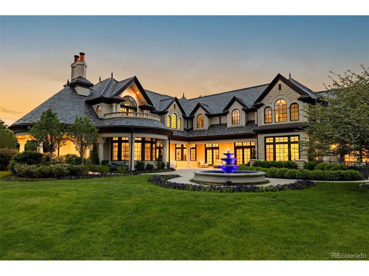 18 Cherry Hills Park Dr — photo