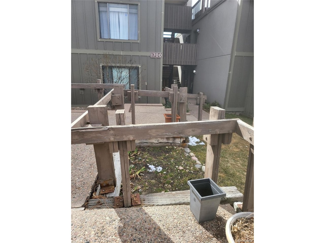 2525 S Dayton Way 1705 — photo