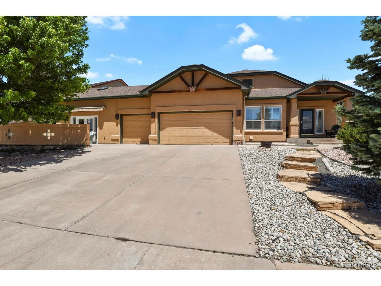 15871 Agate Creek Dr — photo