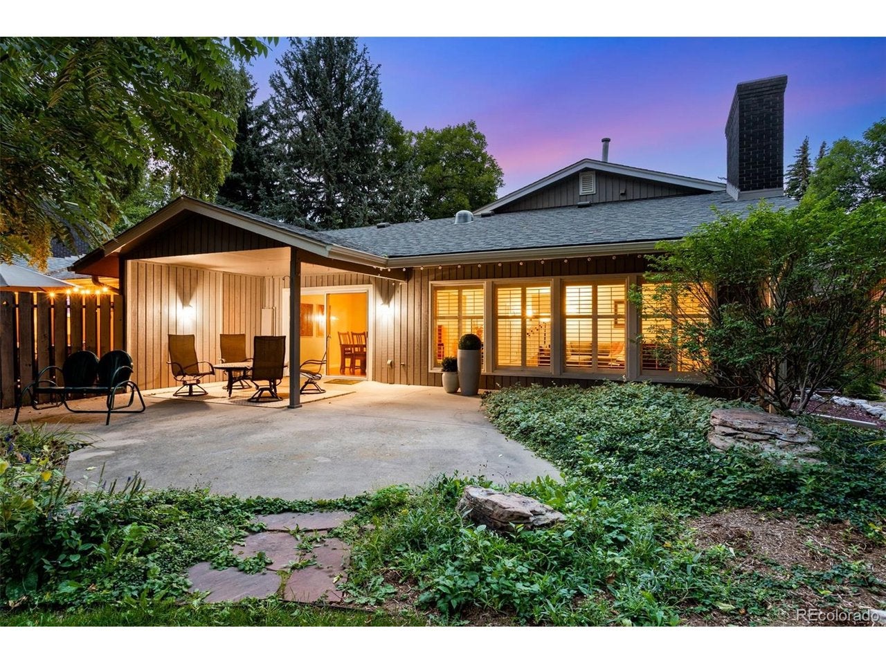 1115 Parkwood Dr — photo