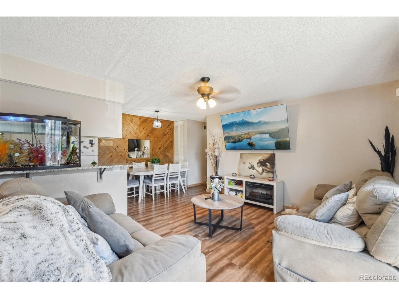 Home in Aurora, CO 80012 — photo 2
