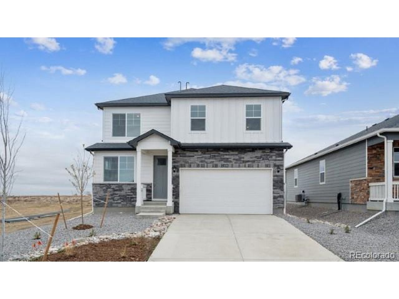 4077 Emerald Lake Dr — photo