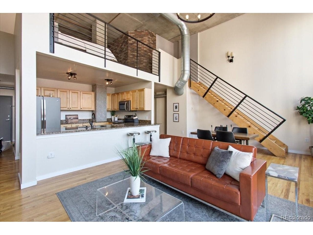 1050 Cherokee St 304 — photo