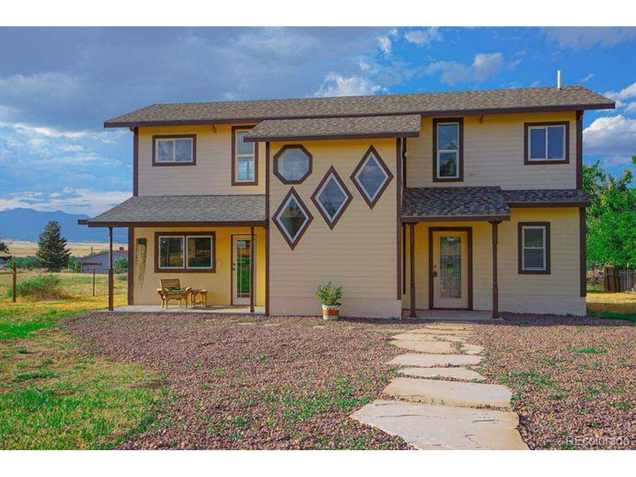 511 E Garland St — photo
