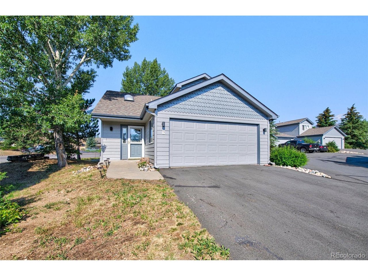 1550 Raven Cir E — photo