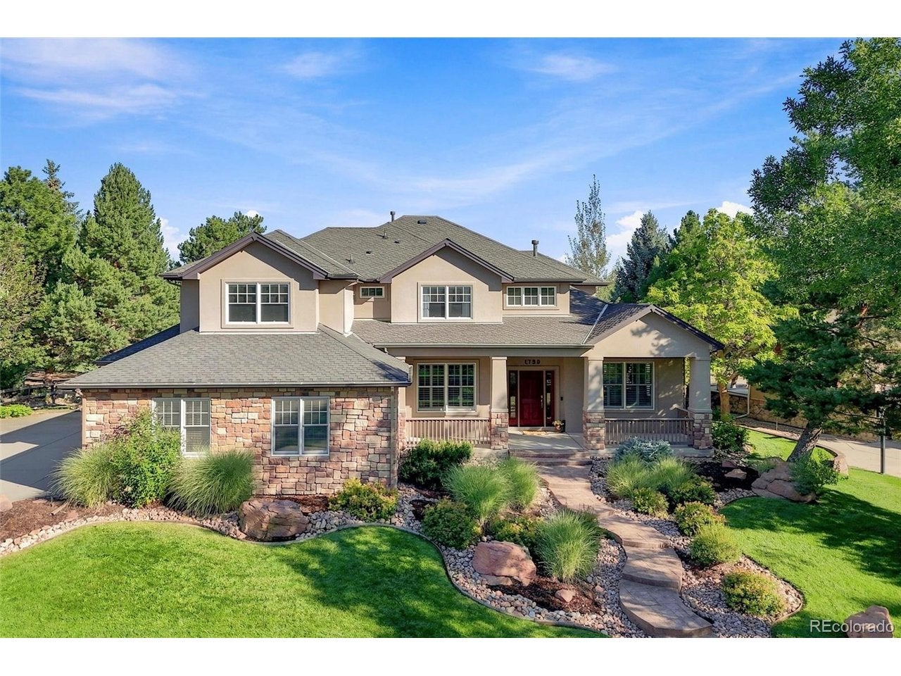1739 Redwing Ln — photo
