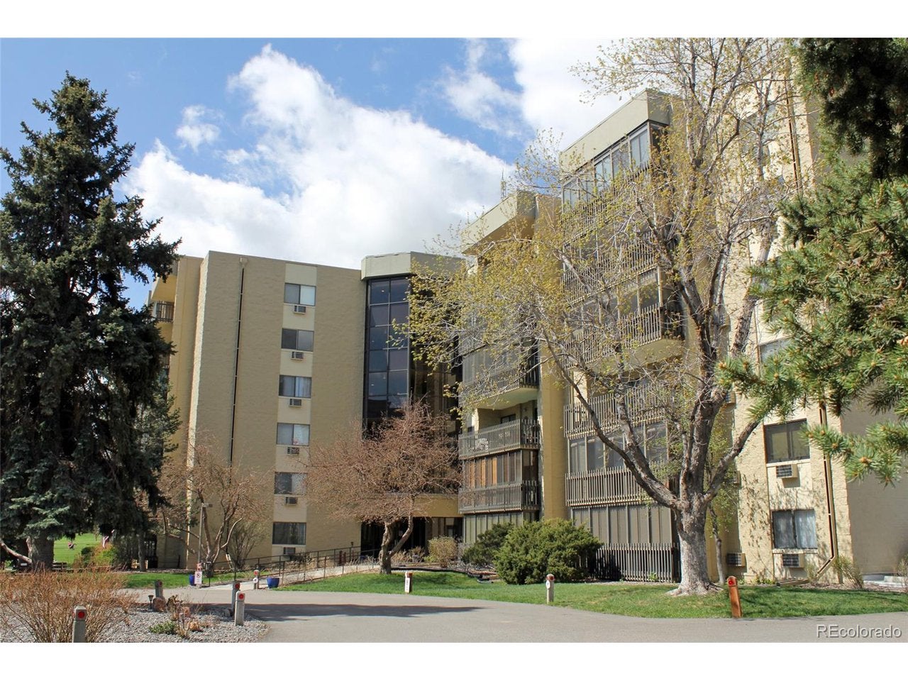 14000 E Linvale Pl 217-310 — photo