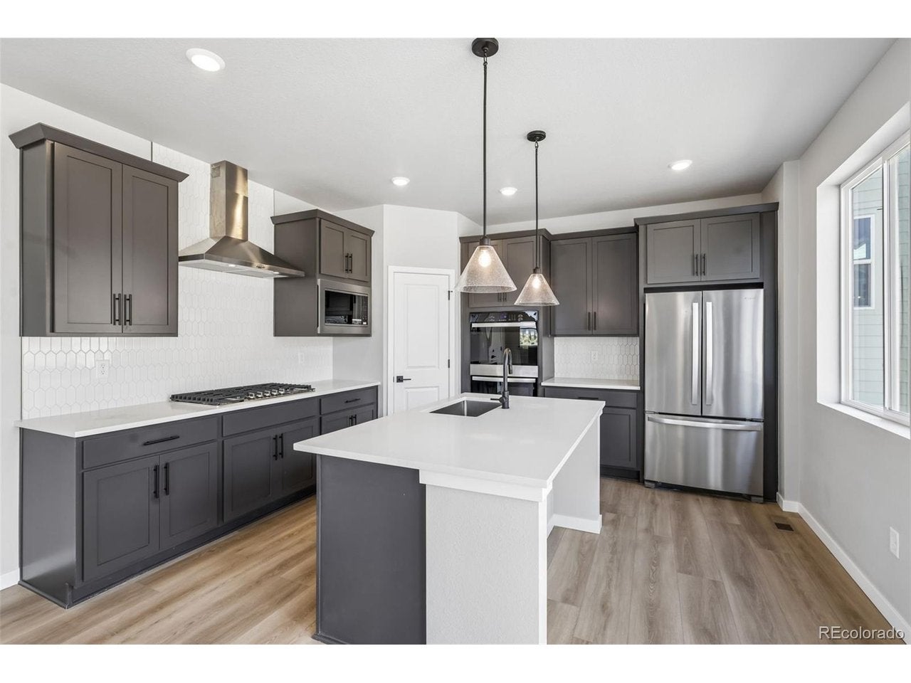 13381 Finnhorse St — photo