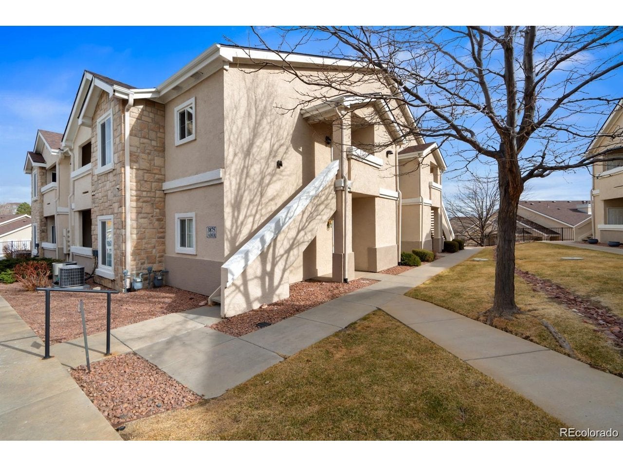 3875 Strawberry Field Grv E — photo