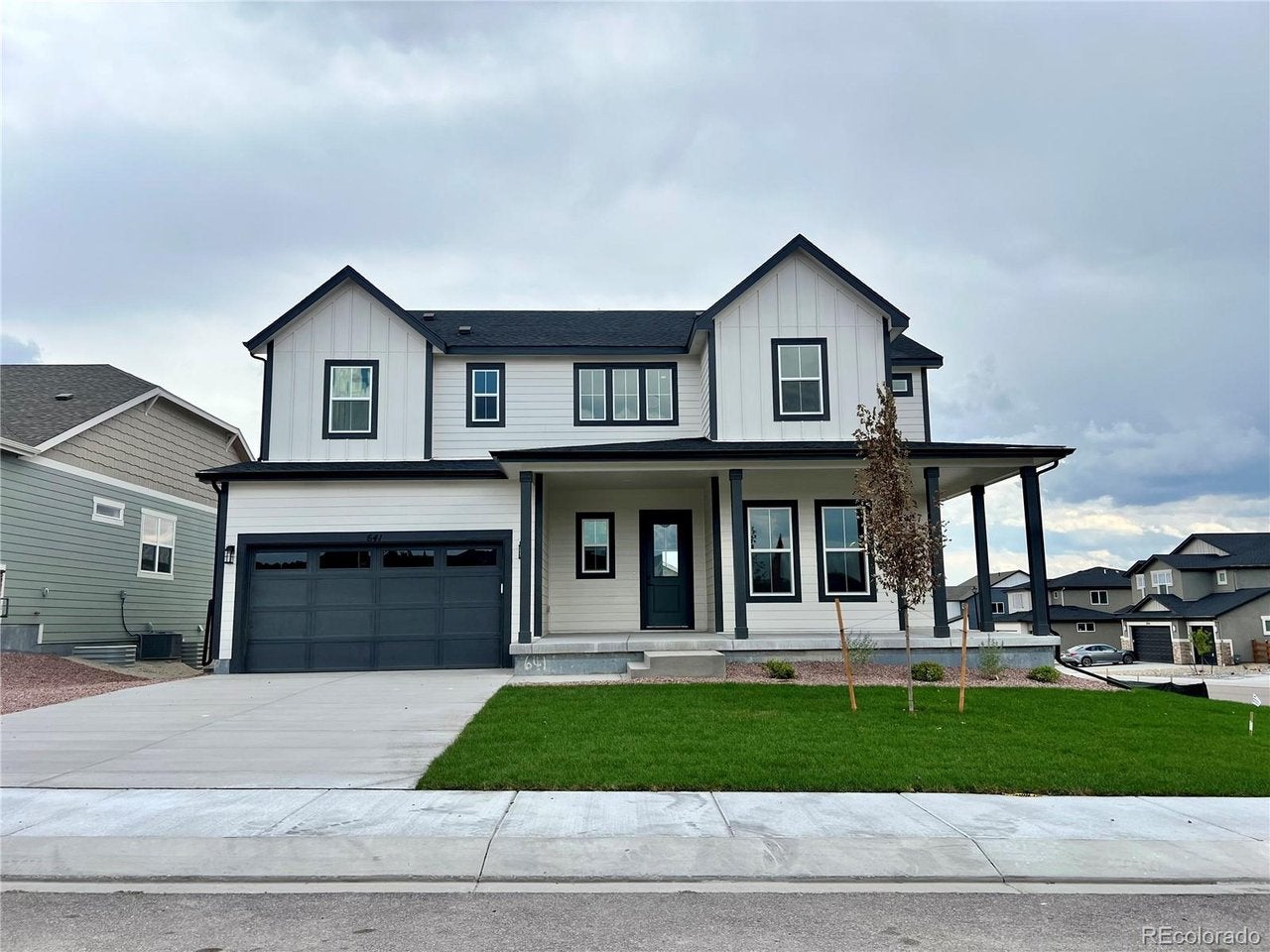 641 White Dove Ct — photo