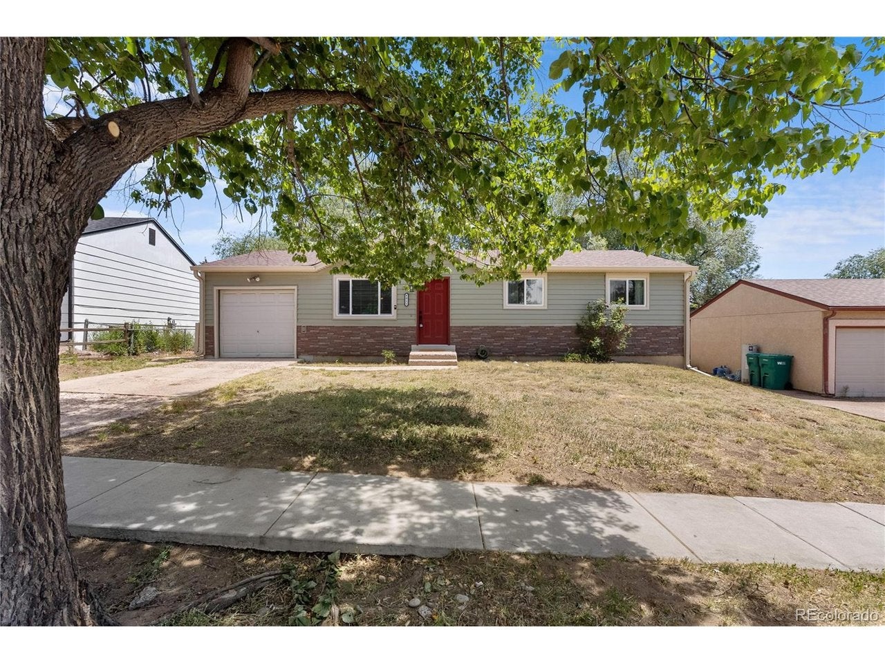 4011 E Pikes Peak Ave — photo