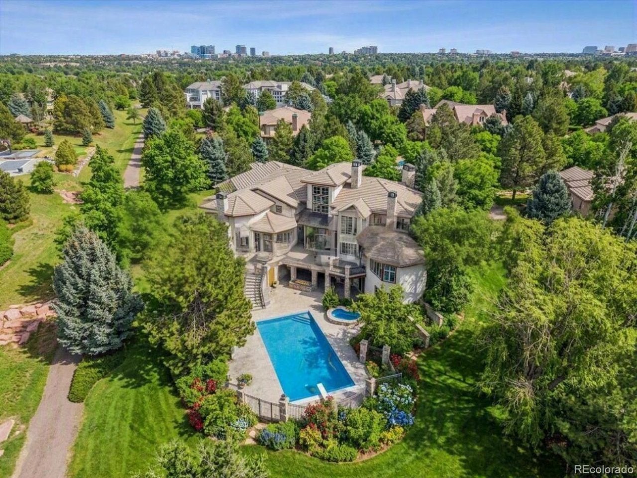5701 S Aspen Ct — photo