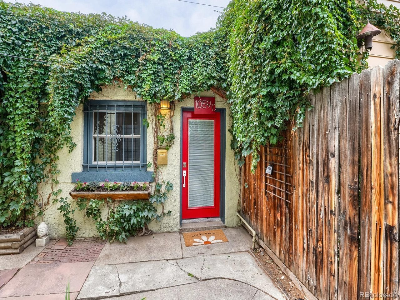 1059 N Emerson St C — photo