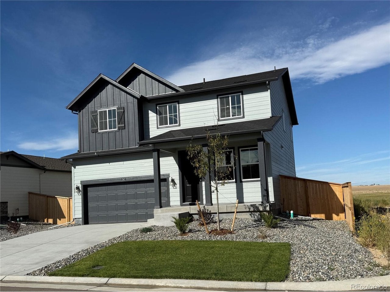 2747 Mosker St — photo